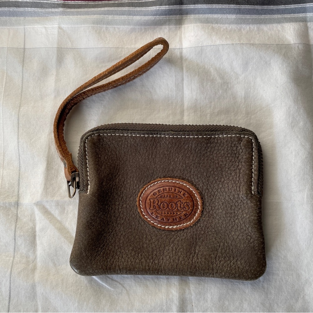 ROOTS Brown Leather Zip Pouch